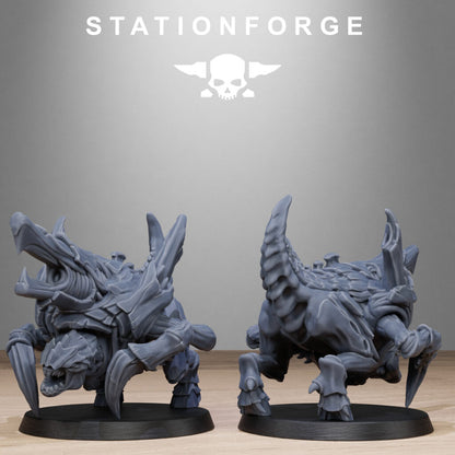 Bio Swarm Karnyxes, proxy miniature, 28mm heroic scale unpainted resin, view 4