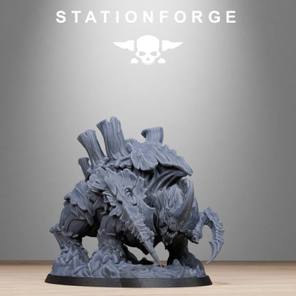 Bio Swarm Klaurax, proxy miniature, 28mm heroic scale unpainted resin, view 4