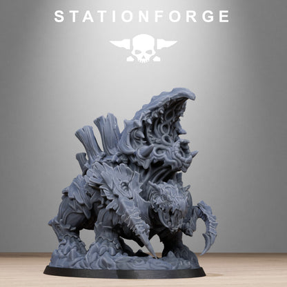 Bio Swarm Klaurax, proxy miniature, 28mm heroic scale unpainted resin, view 5