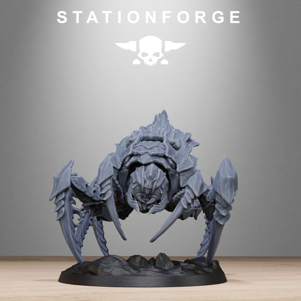 Bio Swarm Silkmaw, proxy miniature, 28mm heroic scale unpainted resin, view 3