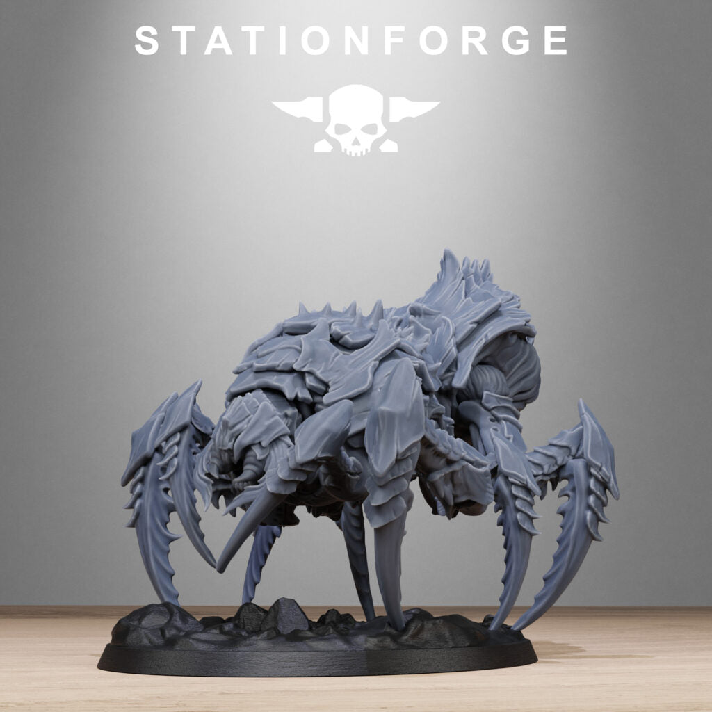 Bio Swarm Silkmaw, proxy miniature, 28mm heroic scale unpainted resin, view 4