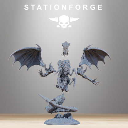 Bio Swarm Wormaak With Wings, proxy miniature, 28mm heroic scale unpainted resin, view 4