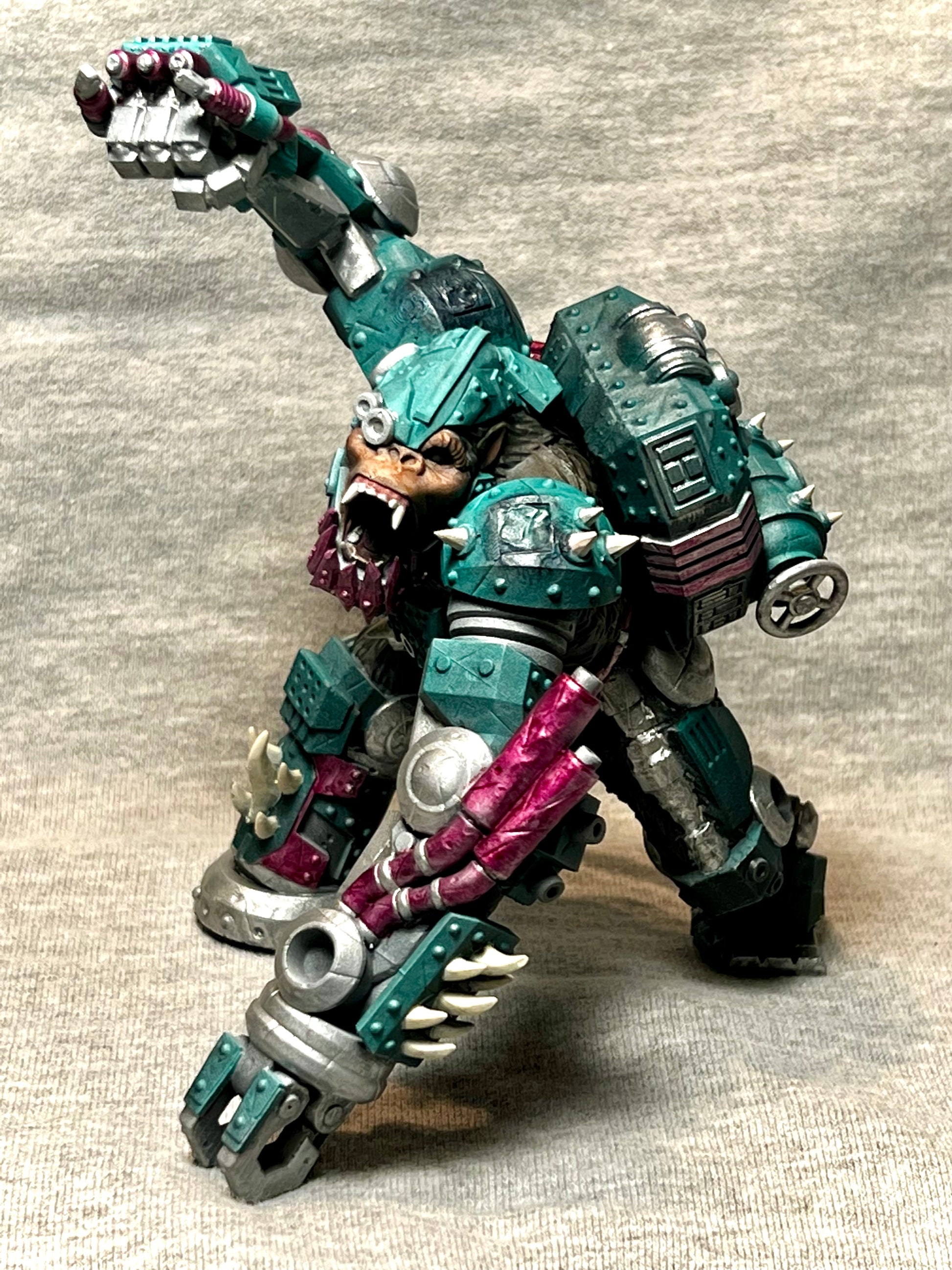 Orks Kong, proxy miniature, 28mm heroic scale unpainted resin, view 5